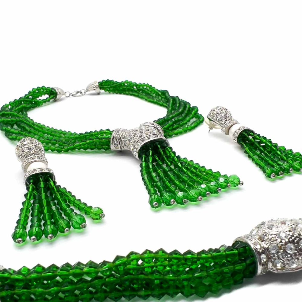 Vintage Emerald Glass Torsade Necklace