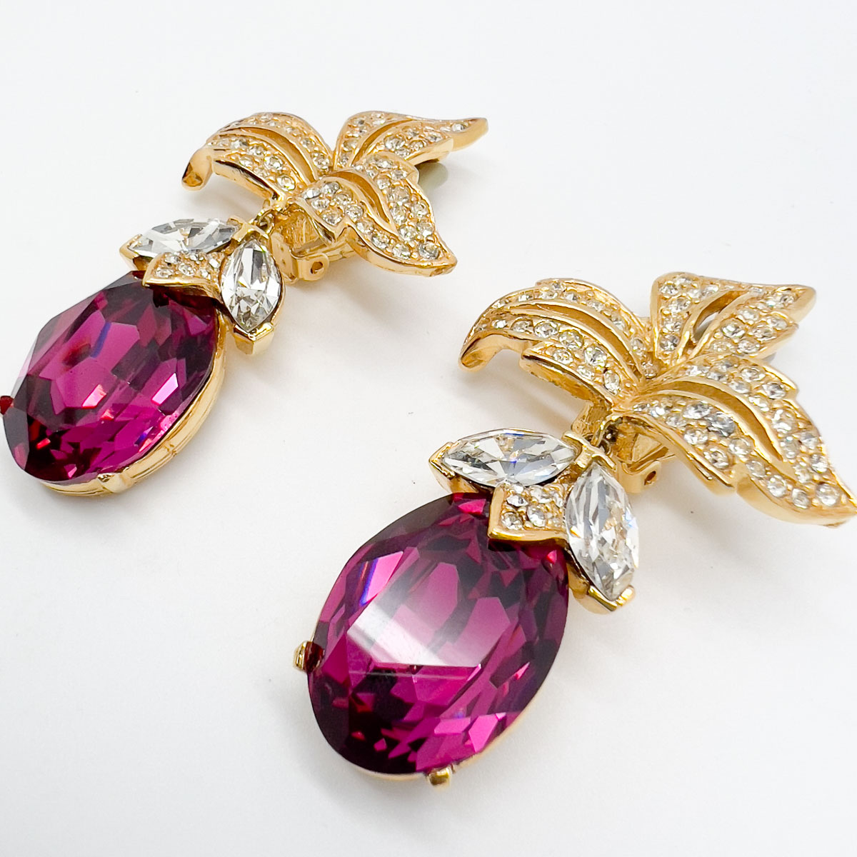 Jennifer Gibson Jewellery 1709 (5) Vintage Ciner Hot Pink Earrings