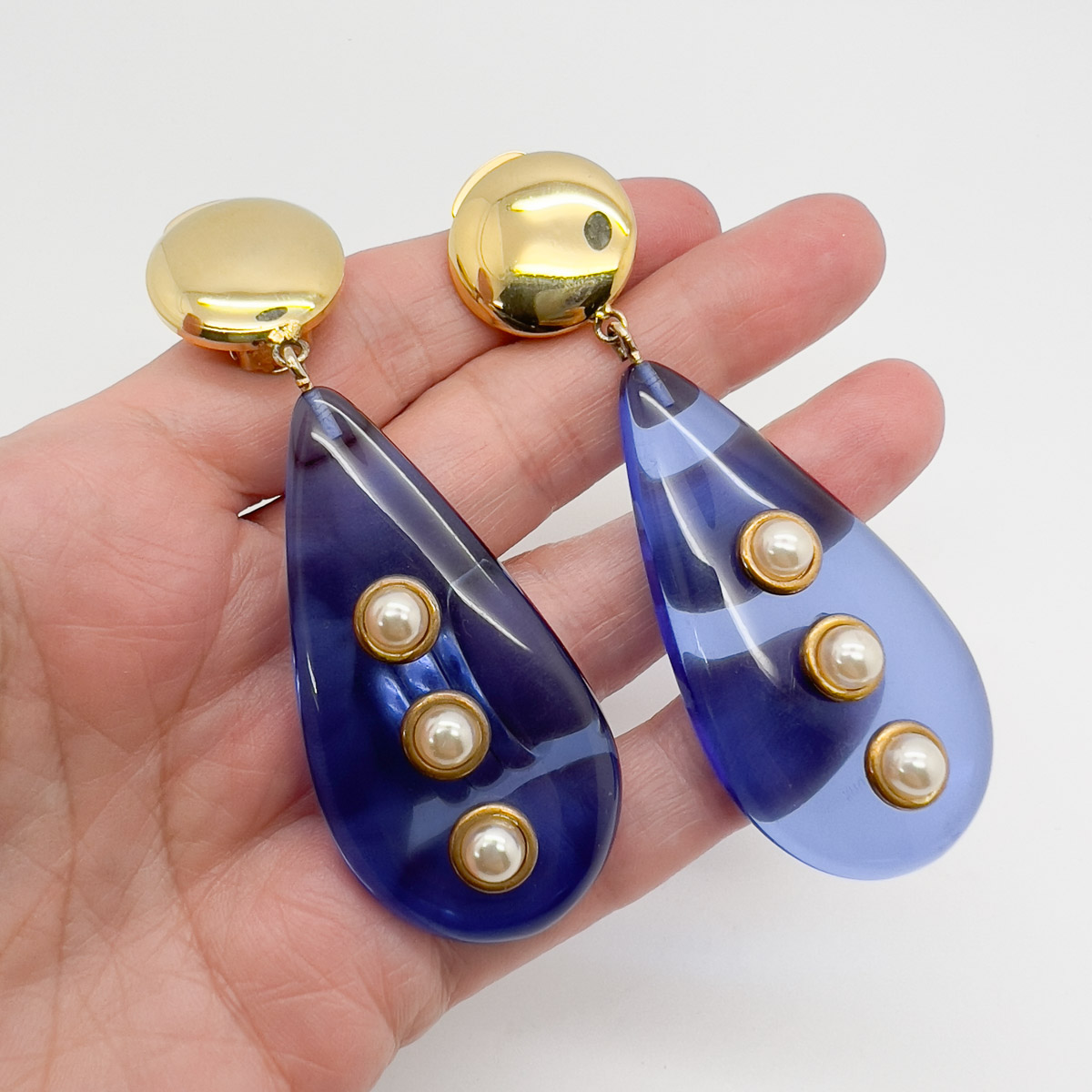 Jennifer Gibson Jewellery 1710 (5) Vintage Vogue Bijoux Drop Earrings