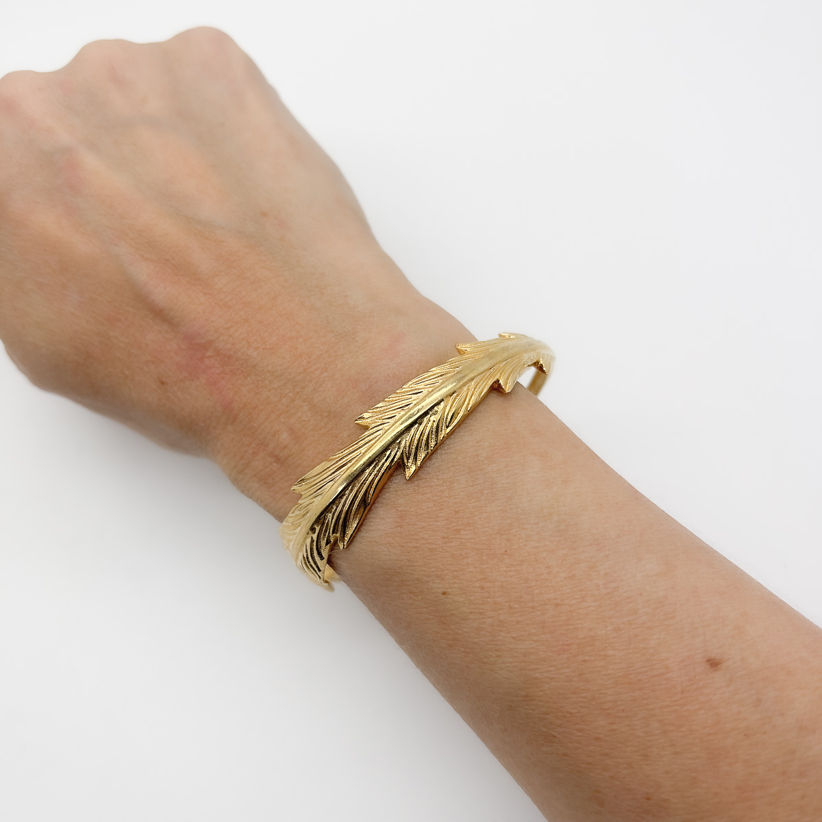Jennifer Gibson Jewellery Bracelet 1722 (3) Vintage Feather Torque Cuff