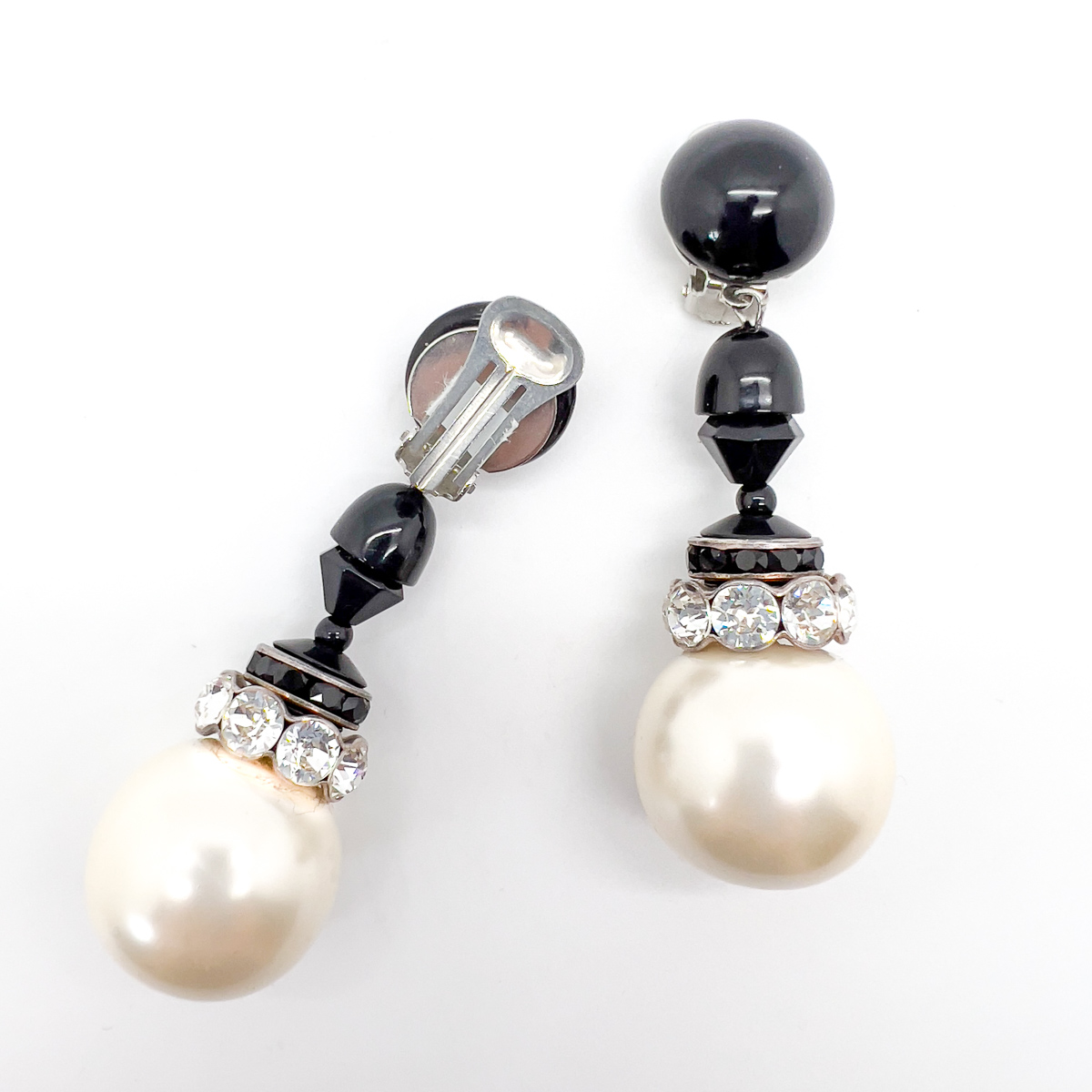Jennifer Gibson Jewellery Drop Earrings 1737 (5) Vintage Giant Pearl Monochrome Drop Earrings