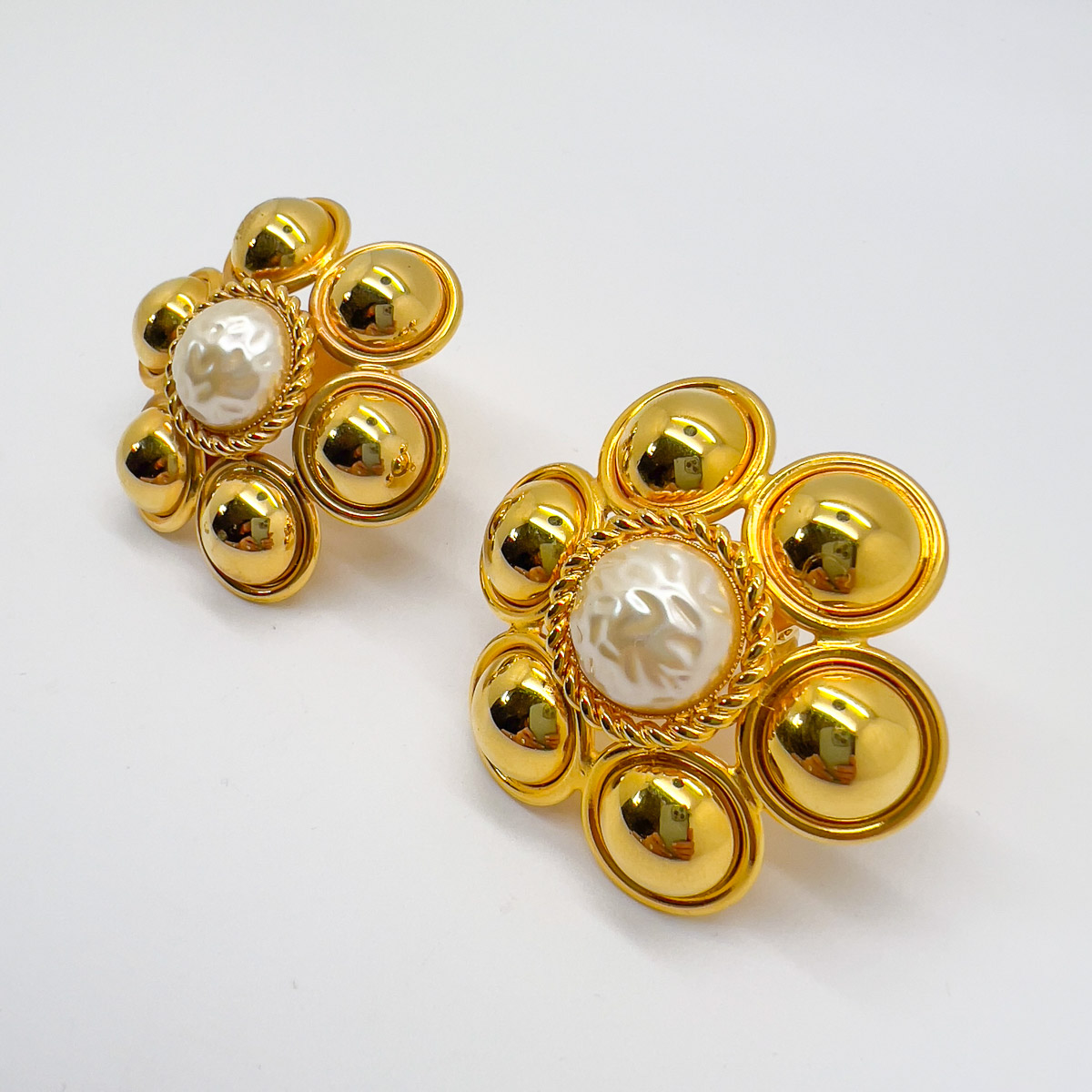 Jennifer Gibson Jewellery Earrings 1736 (3) Vintage Statement Gold Pearl Flower Earrings