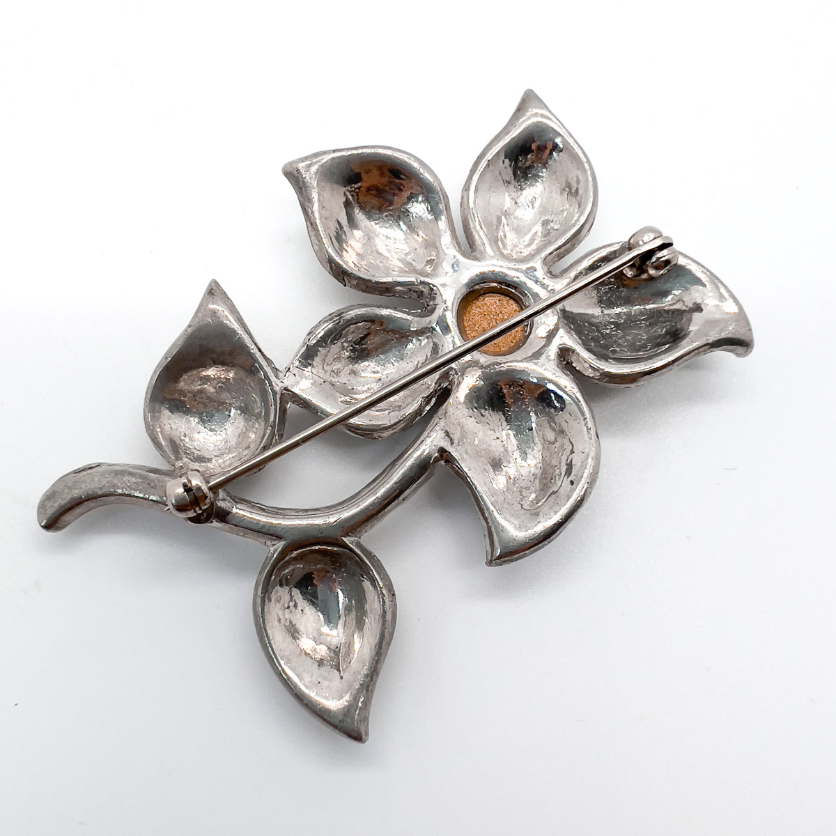 Jennifer Gibson Jewellery Brooch 1760 (1) Vintage Cabochon Sapphire Paste Flower Brooch