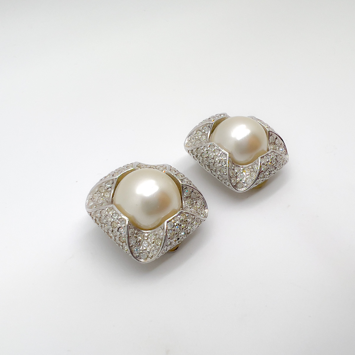 Jennifer Gibson Jewellery DIOR 1757 (3) Vintage Grossé Crystal & Pearl Earrings