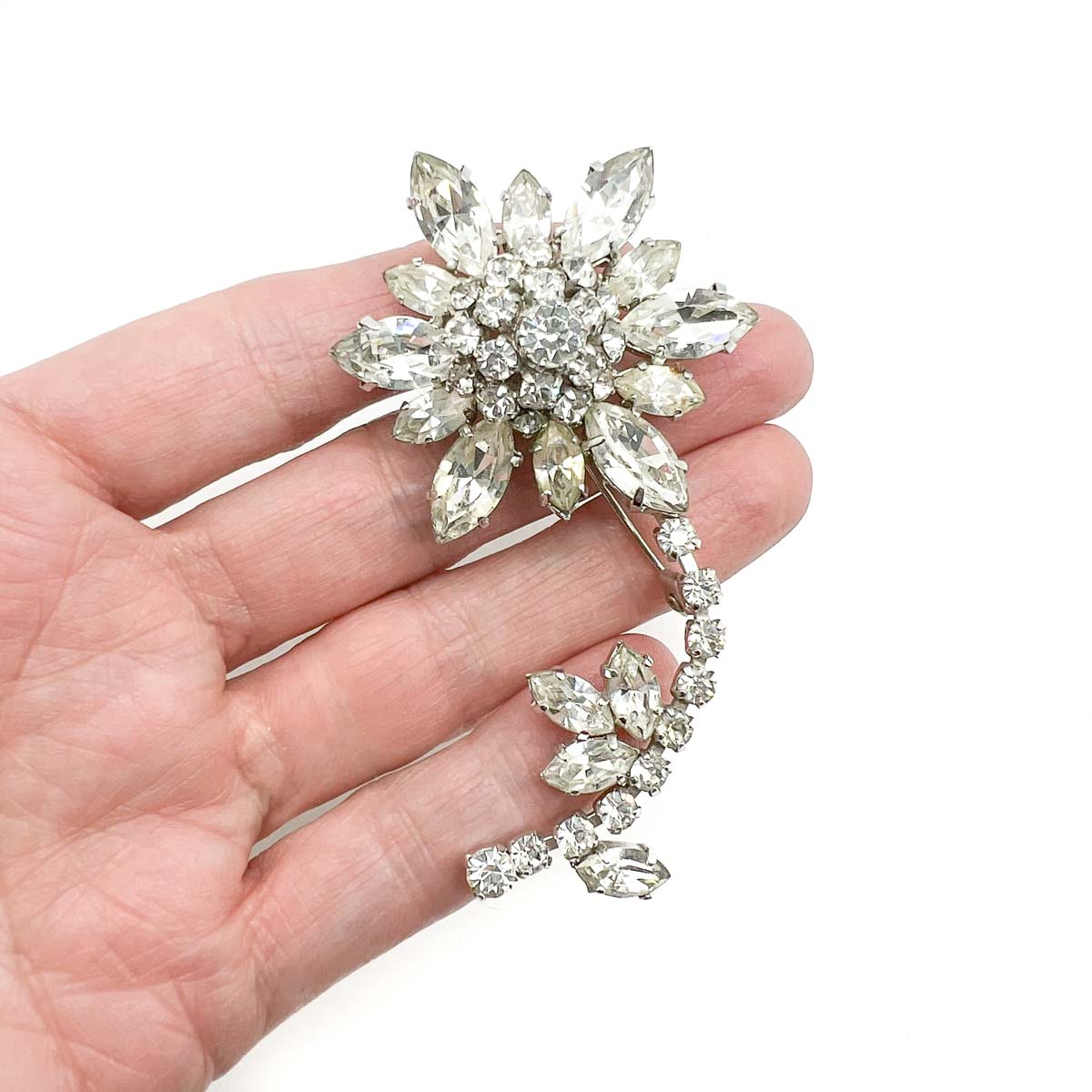 Jennifer Gibson Vintage Jewellery 1761 (4) Vintage Floral Crystal Brooch