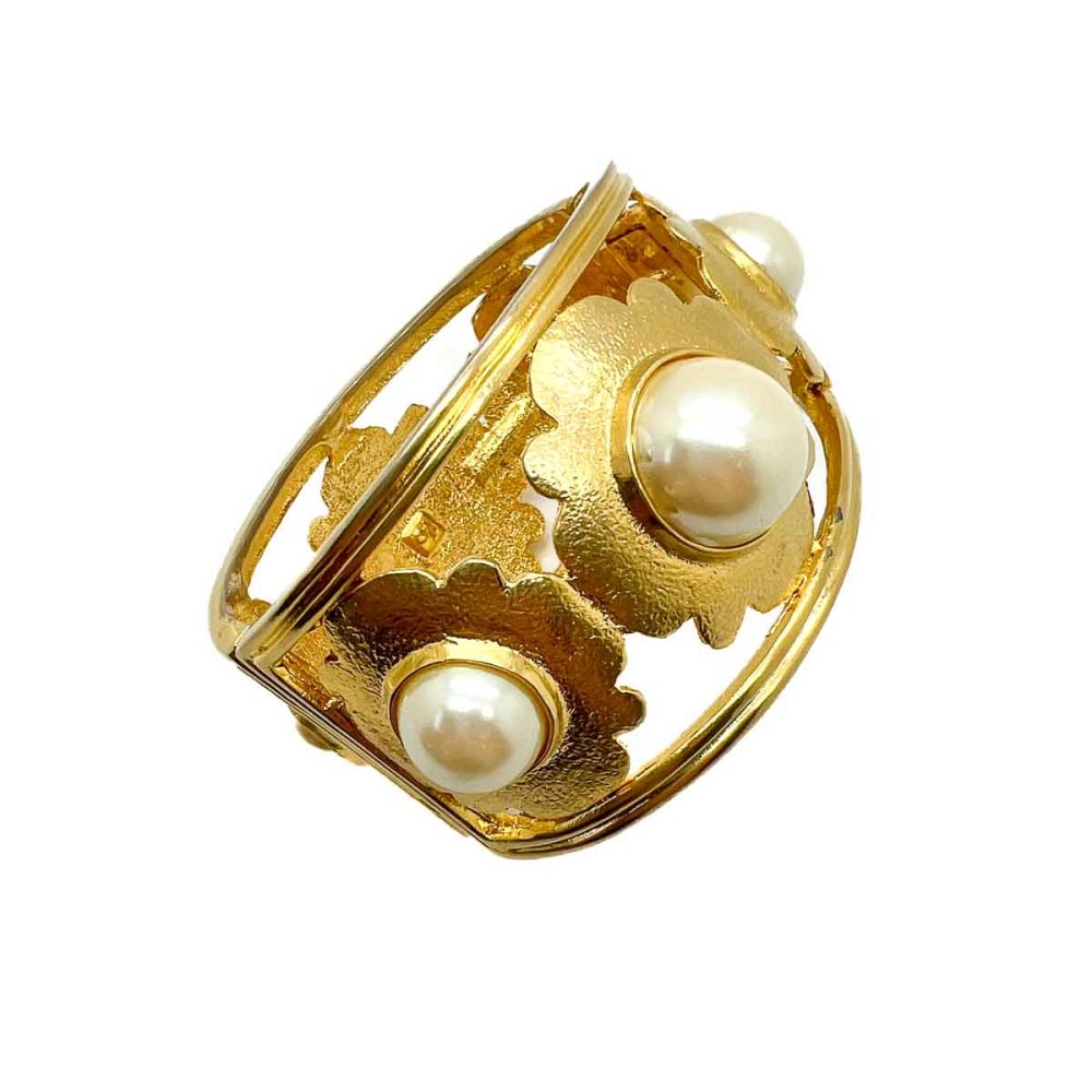 Vintage Pearl Floral Motif Cuff
