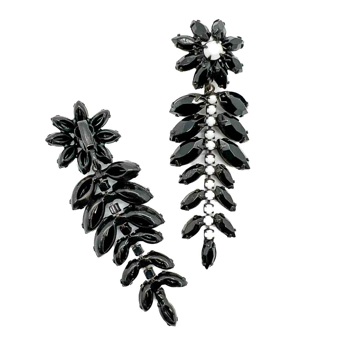 Jennifer Gibson Jewellery 1808 (1) Vintage Hattie Carnegie Monochrome Drop Earrings