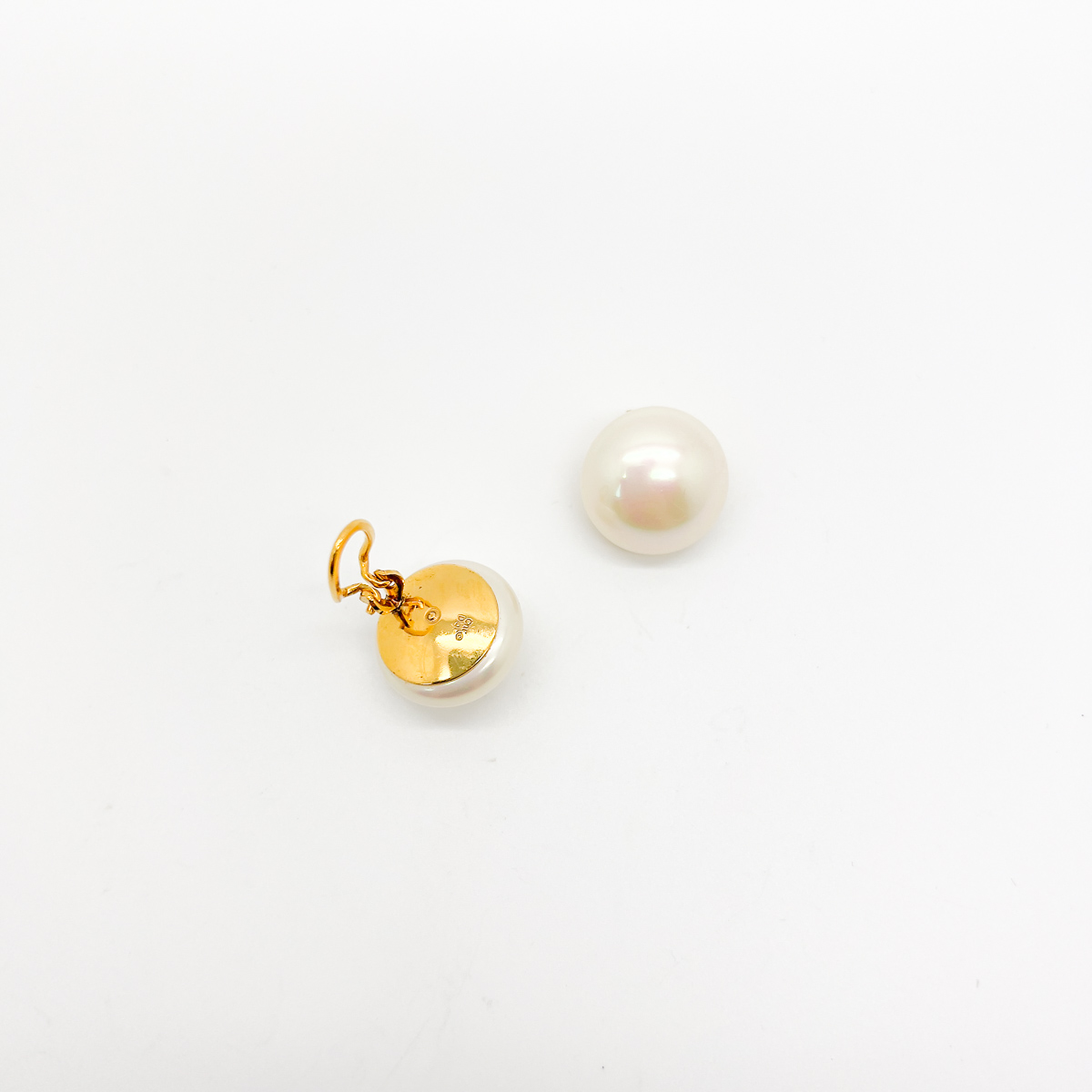Jennifer Gibson Jewellery 1855 (4) Vintage Dior Pearl Stud Earrings