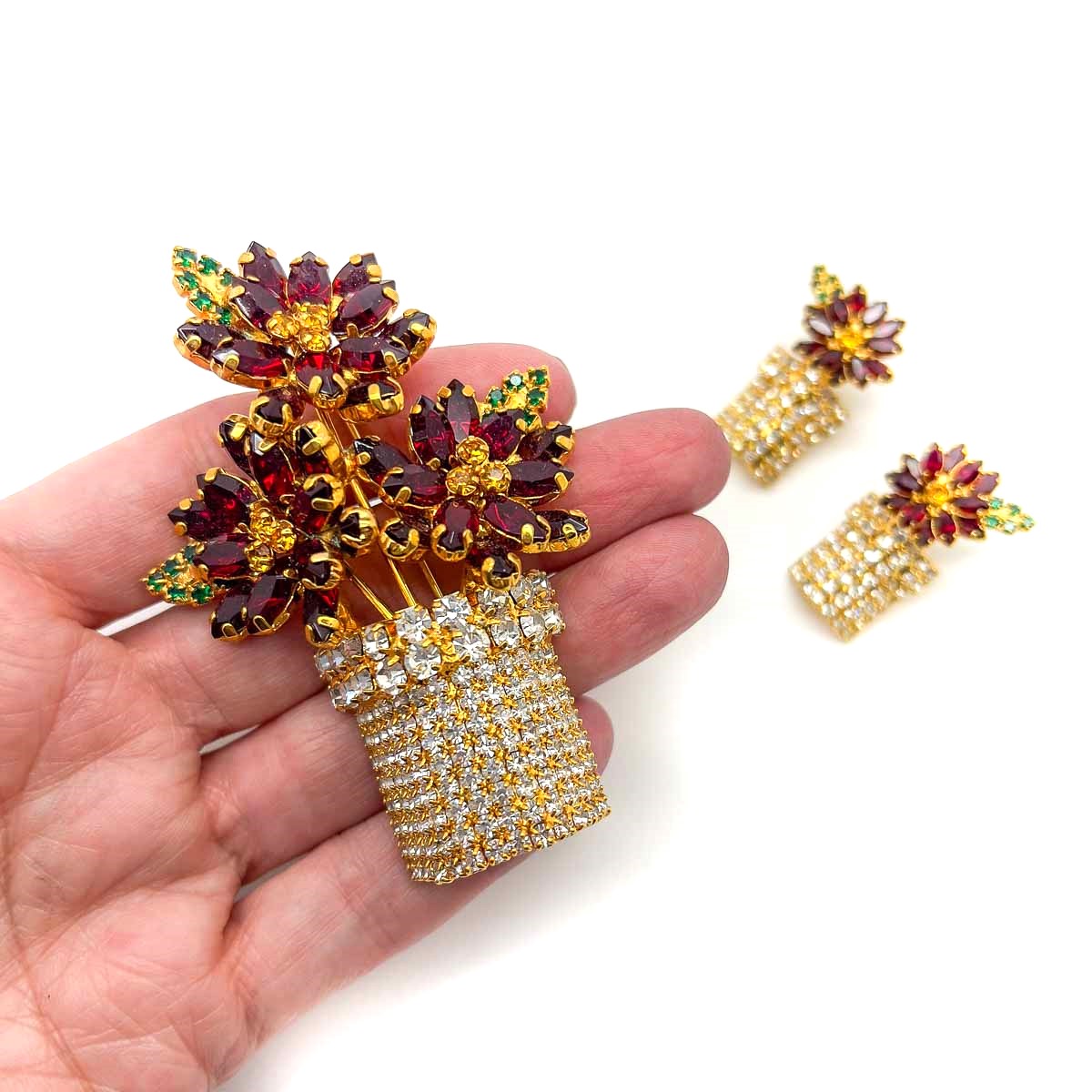 Jennifer Gibson Jewellery 1887 (4) Vintage Vasari Flower Pot Brooch and Earrings