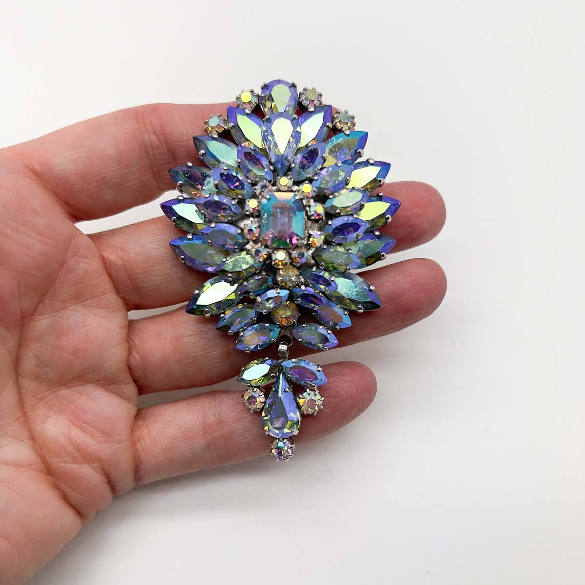 Jennifer Gibson Jewellery 1889 (4) Vintage Vendome Aurora Cascade Brooch