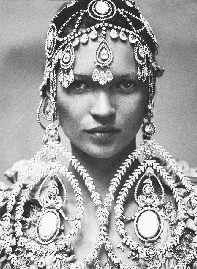Kate Moss wearing Dior Couture, photographed by Annie Leibovitz, Vogue, October 1999
