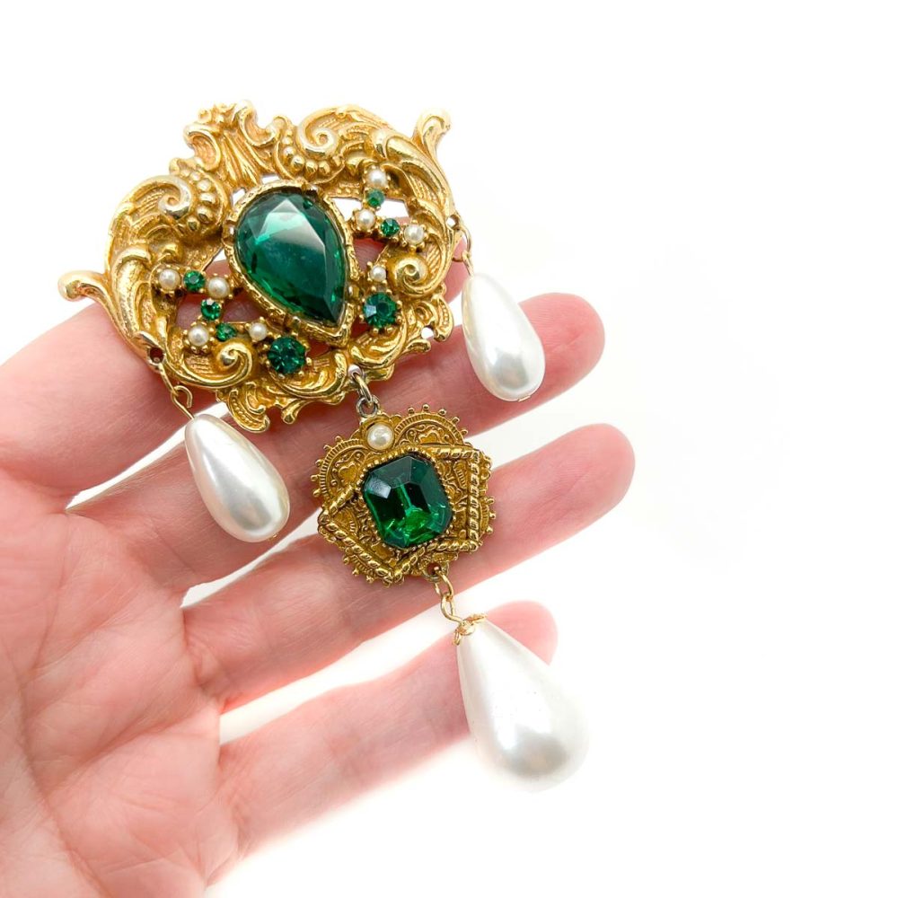 Vintage Coro Renaissance Pendant