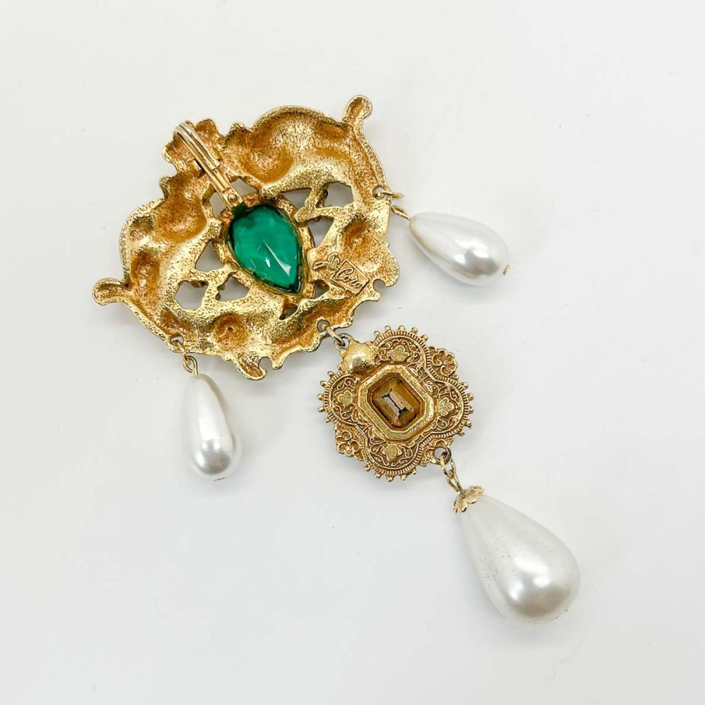 Vintage Coro Renaissance Pendant