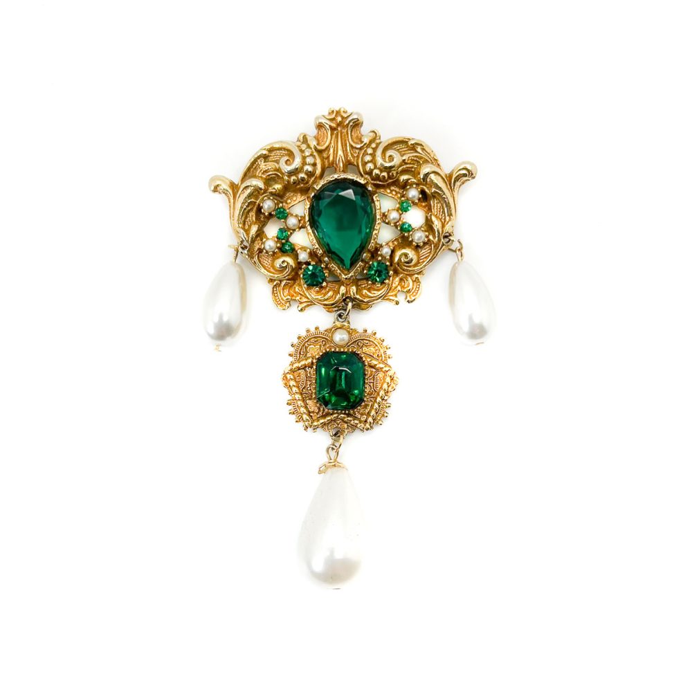 Vintage Coro Renaissance Pendant