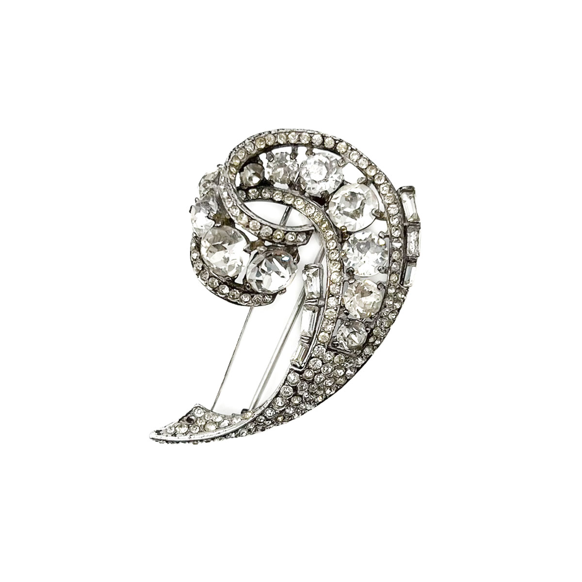 Jennifer Gibson Jewellery 1956 (3) Vintage Crown Trifari sterling brooch