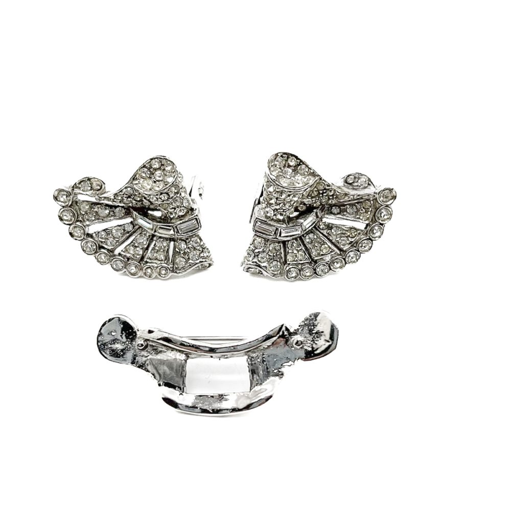 Vintage fan double dress clip