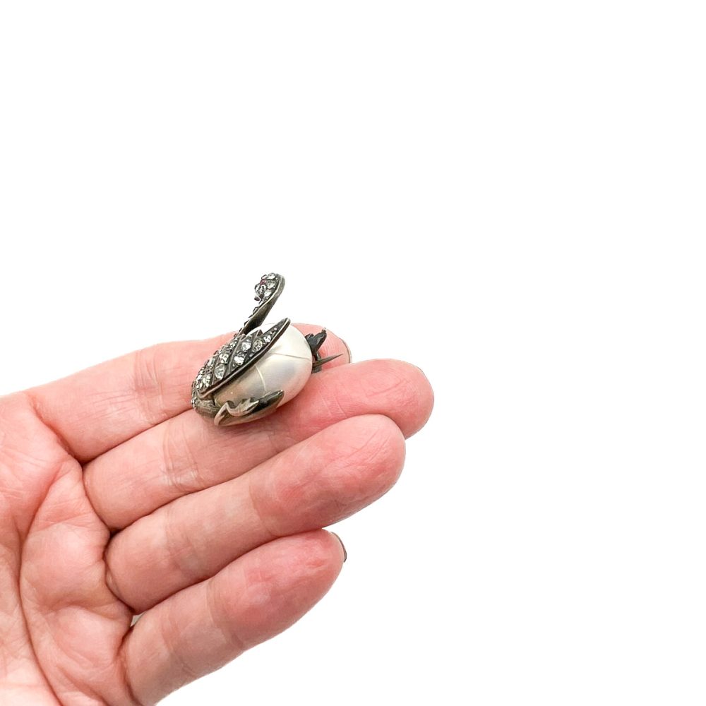 Antique Swan Pearl brooch