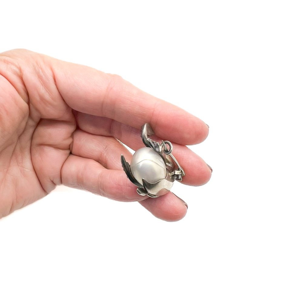 Antique Swan Pearl brooch