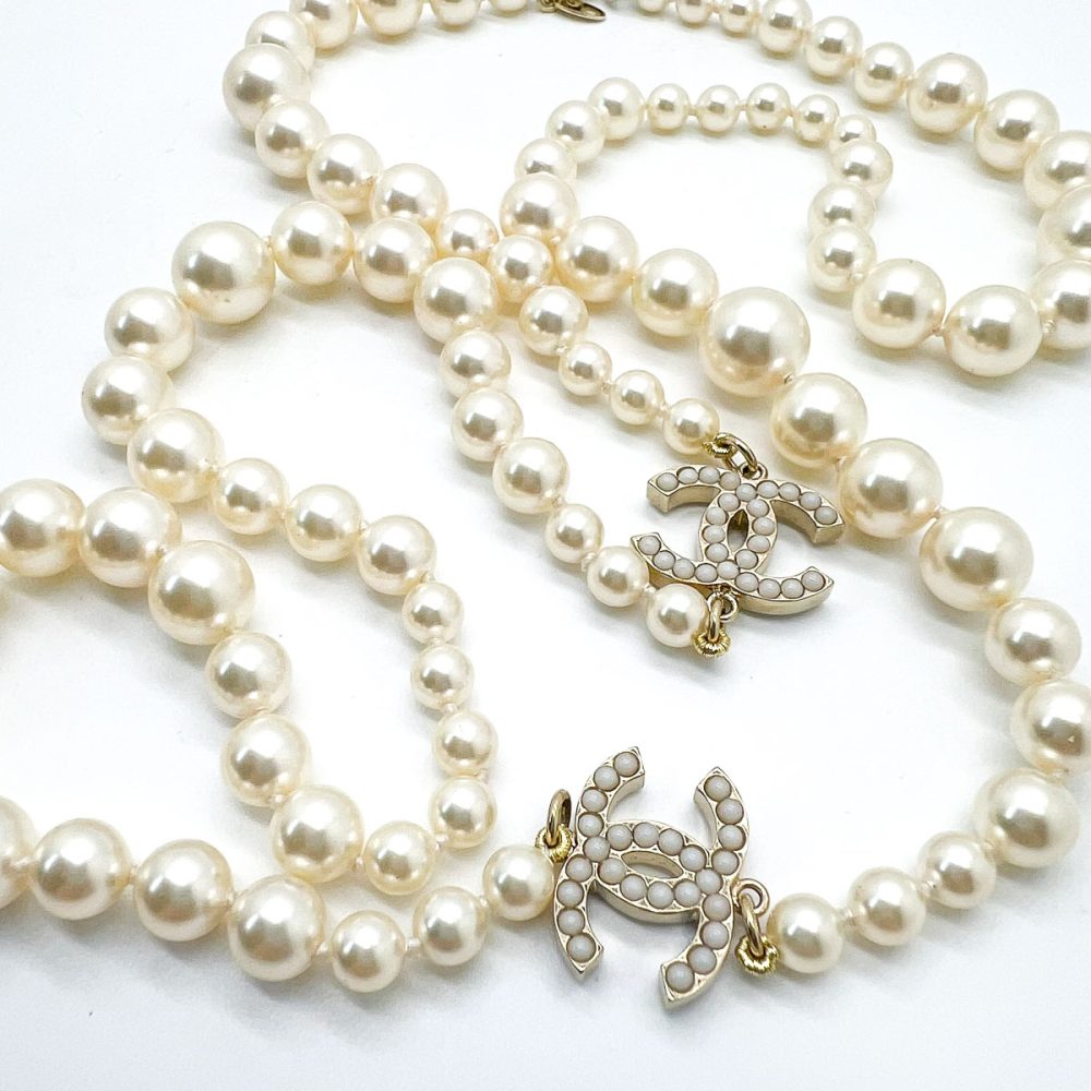 Chanel Pearl Logo Rope Necklace