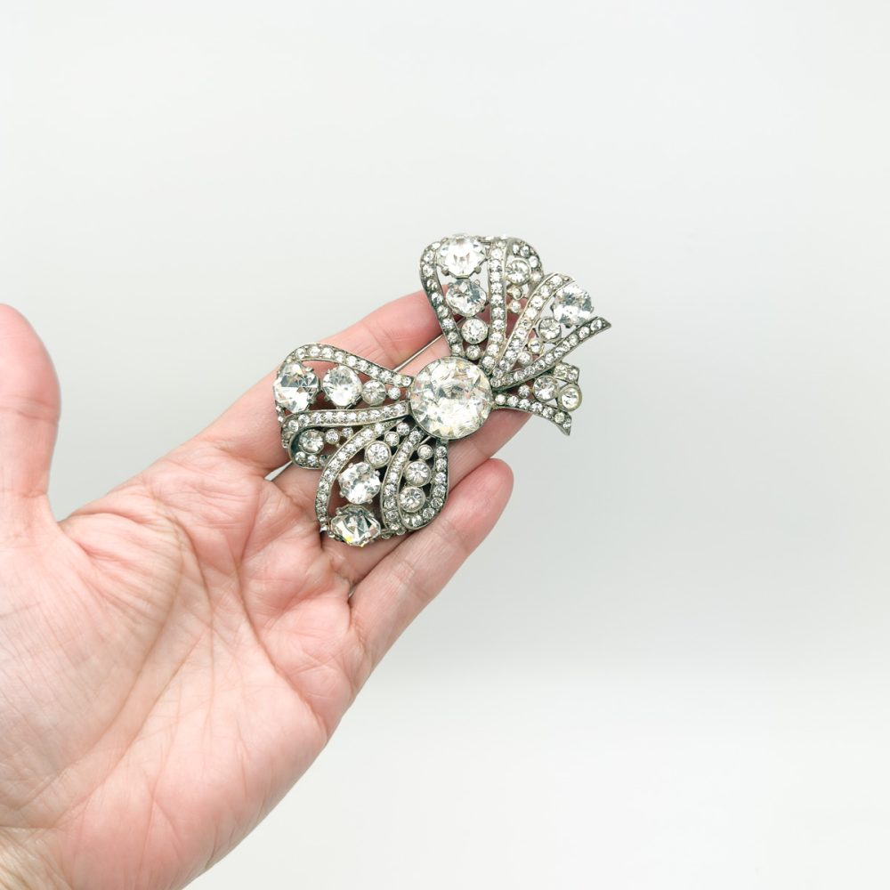 Vintage Eisenberg Original Bow Brooch