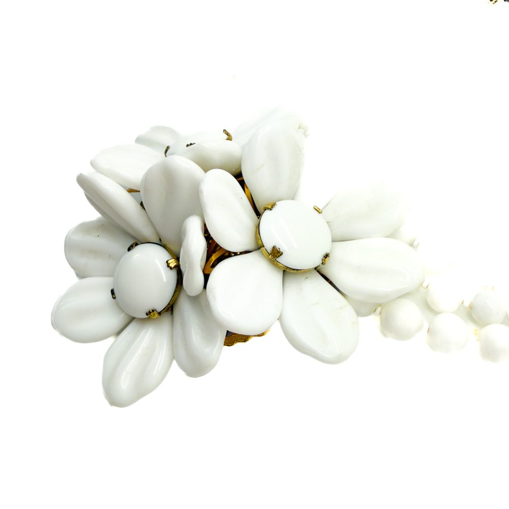 Vintage Miriam Haskell White Flower Necklace
