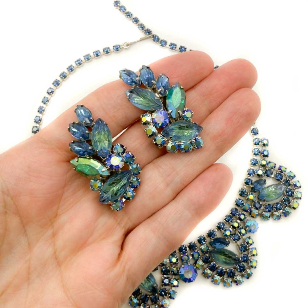 Vintage Carved Leaf Crystal Necklace
