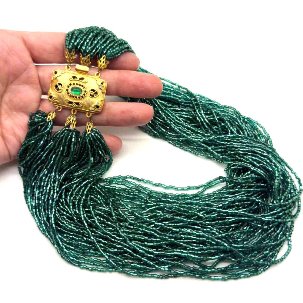 Vintage Emerald Glass Torsade Necklace