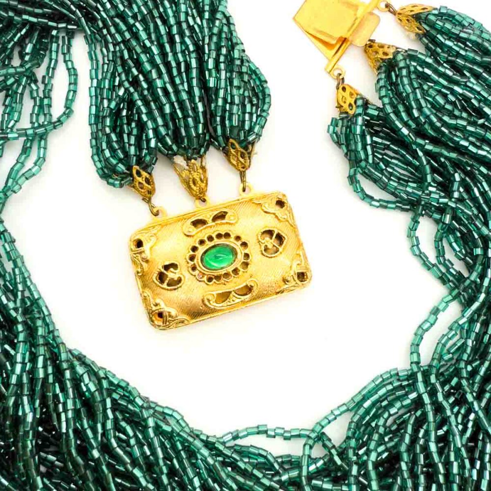 Vintage Emerald Glass Torsade Necklace