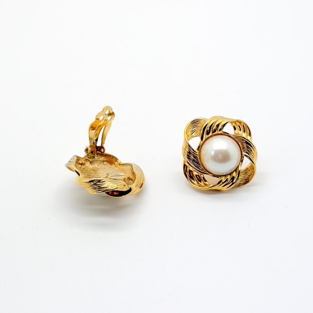 Vintage Pearl Ribbon Earrings