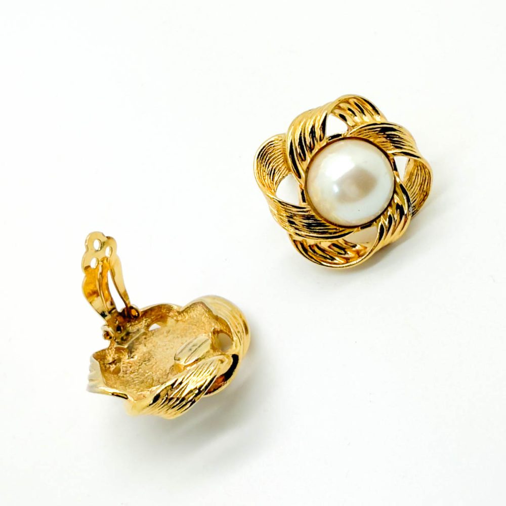 Vintage Pearl Ribbon Earrings