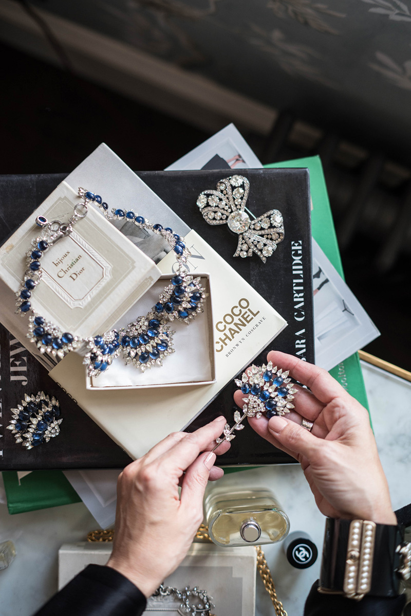 Sparkle This Christmas with the Perfect Vintage Jewel 