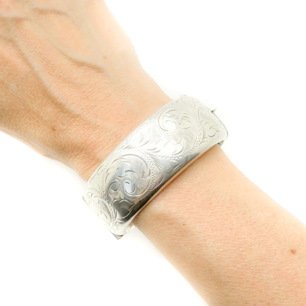 Vintage Hallmarked Silver Foliate Bangle