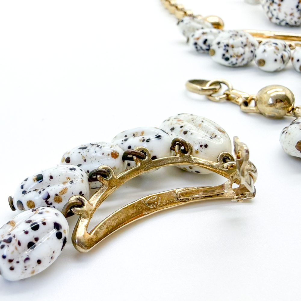 Vintage Schiaparelli Speckled Egg Necklace