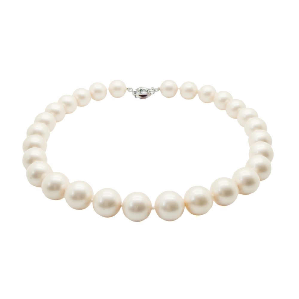 Vintage Chunky Pearl Necklace