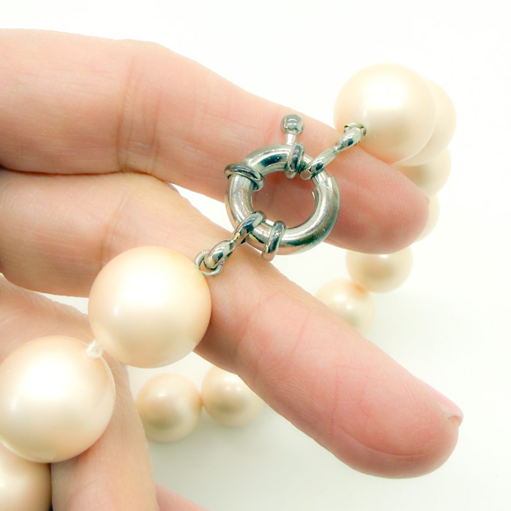 Vintage Chunky Pearl Necklace